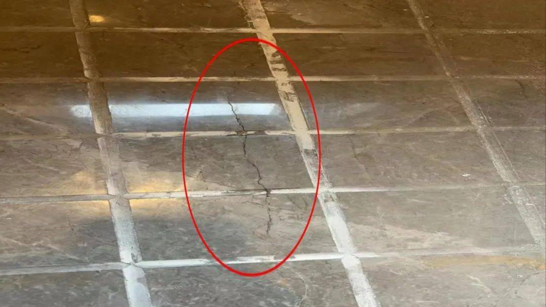 墙砖裂了什么原因导致的呢(墙砖裂了什么原因导致的呢怎么处理) 墙砖裂了什么原因导致的呢(墙砖裂了什么原因导致的呢怎么处理)